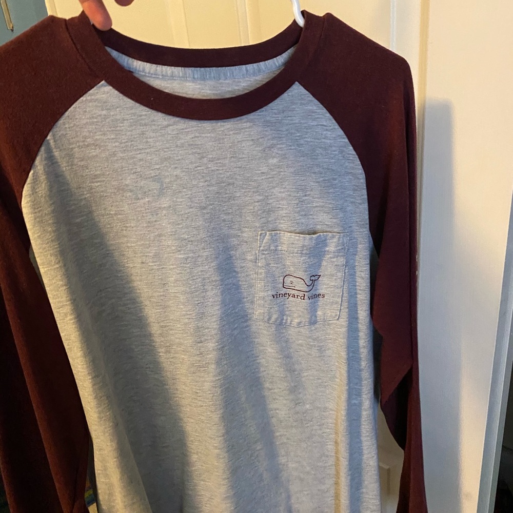 Vineyard vines long sleeve tee